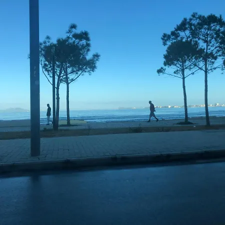 Panorama *